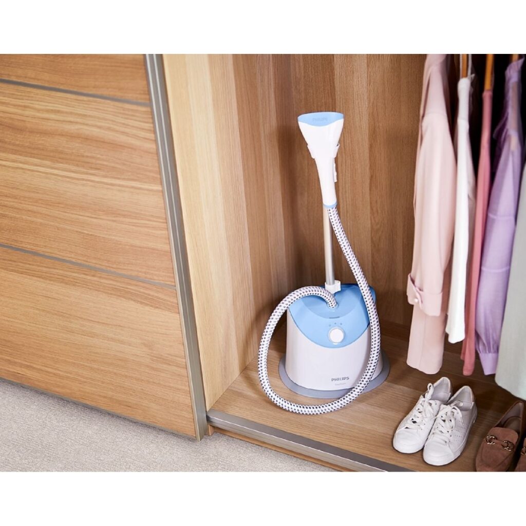 Philips Garment Steamer 1600 Watt White & Blue GC48226