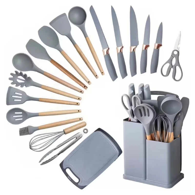 Silicone cutting and distributing set of 18 pieces with a cutting board