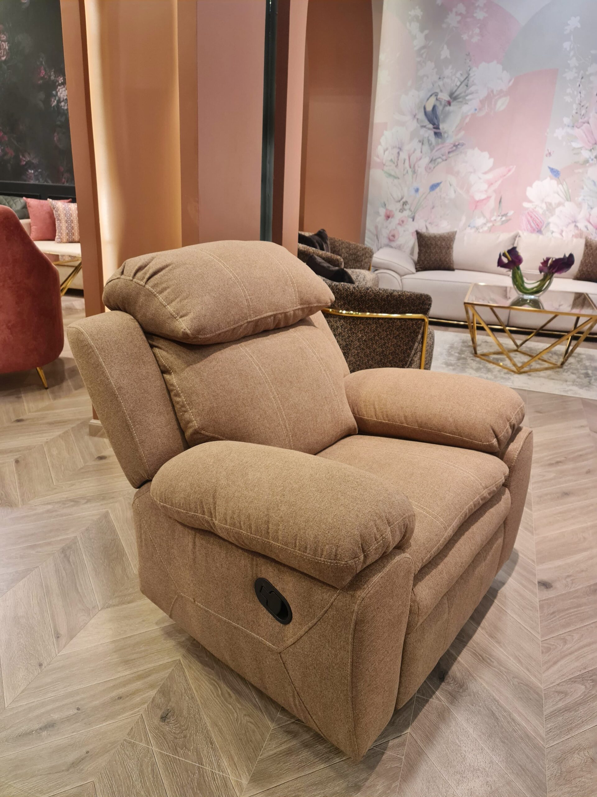 Lazy Pullman Armchair Red Beech Wood - Image 2