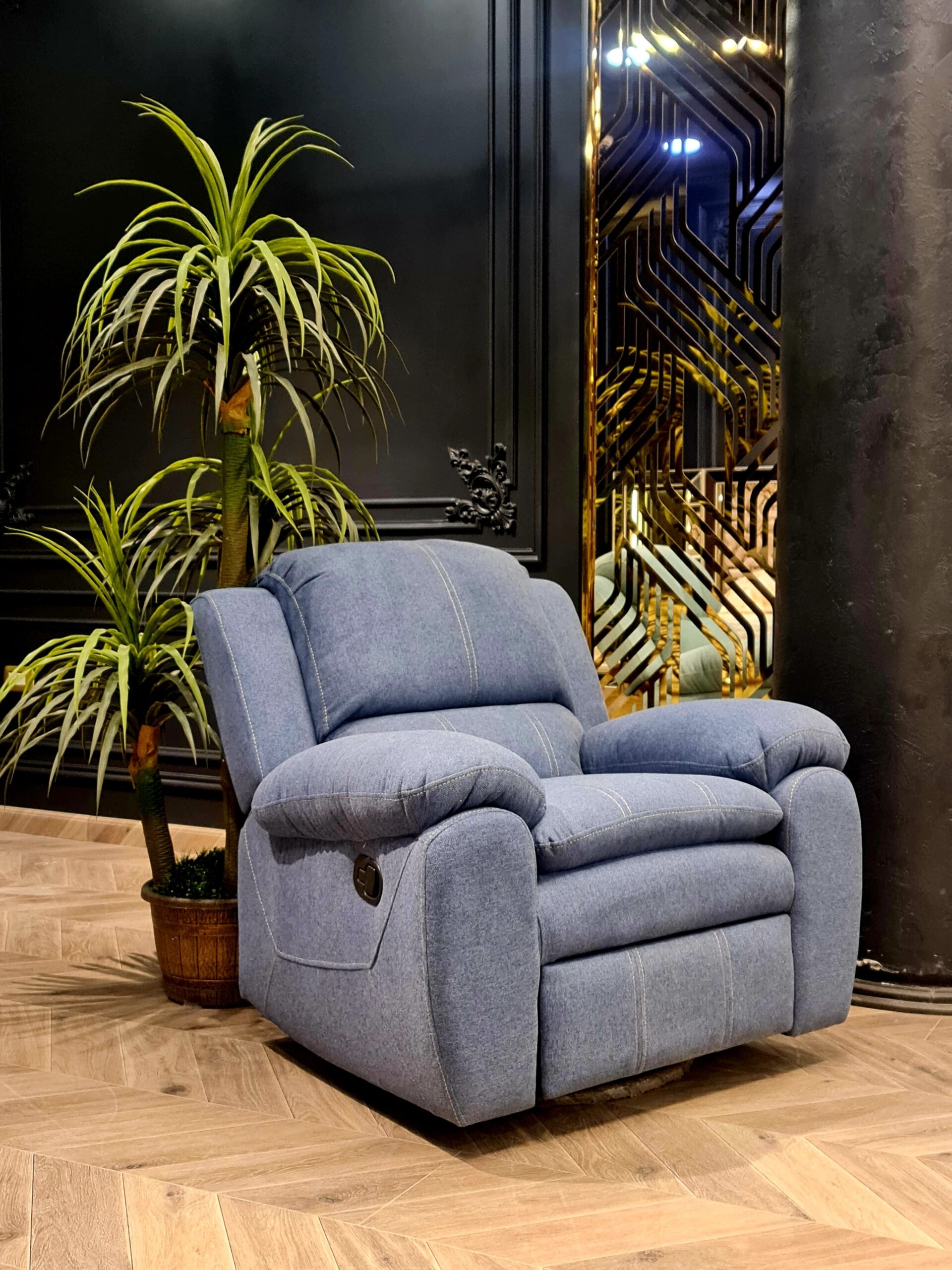 Lazy Pullman Armchair Red Beech Wood - Image 3