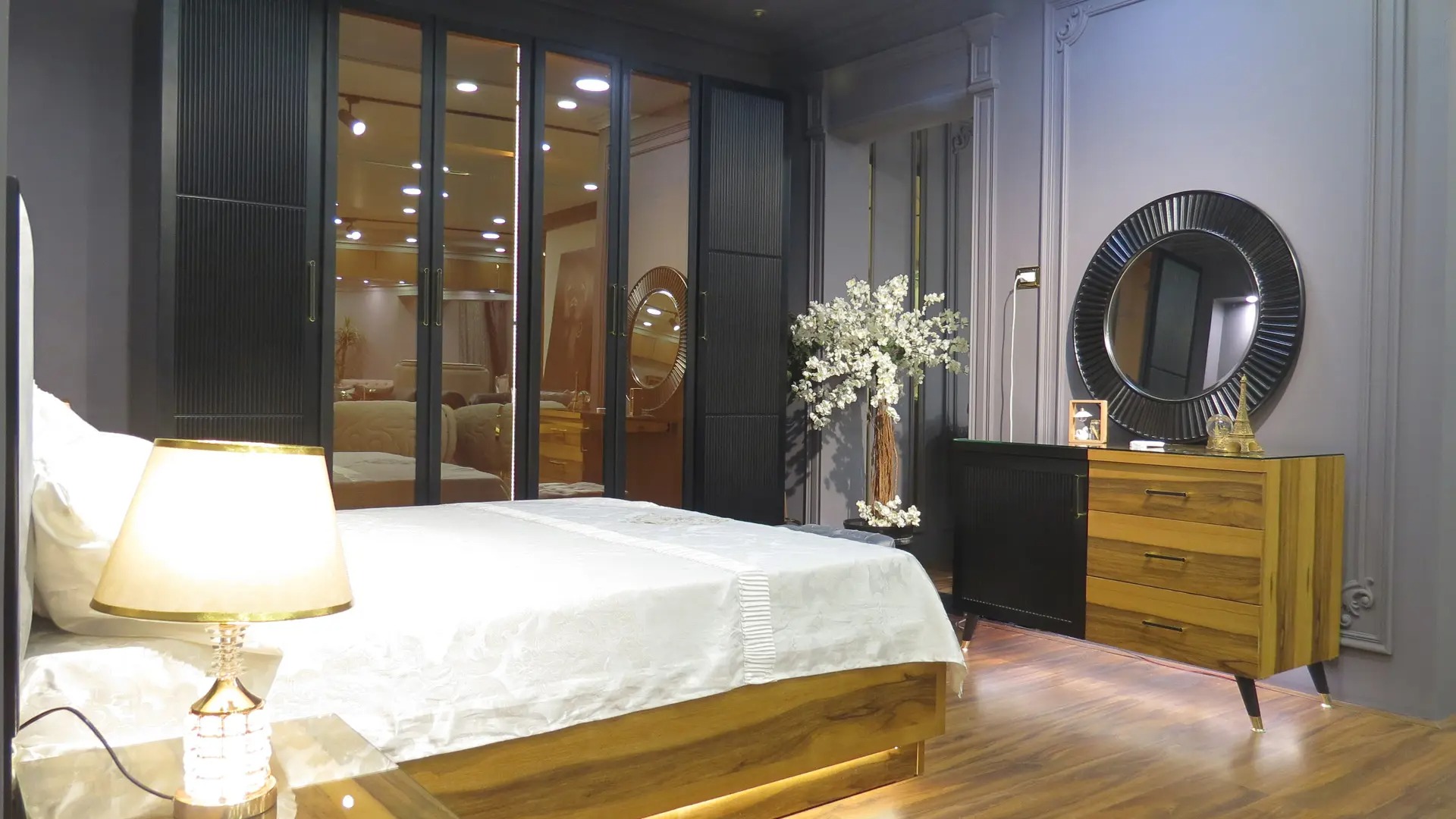 غرفة نوم كامله إليجانت خشب زان أحمر وكونتر طبيعي بقشرة طبيعية واكسسوارات تركية