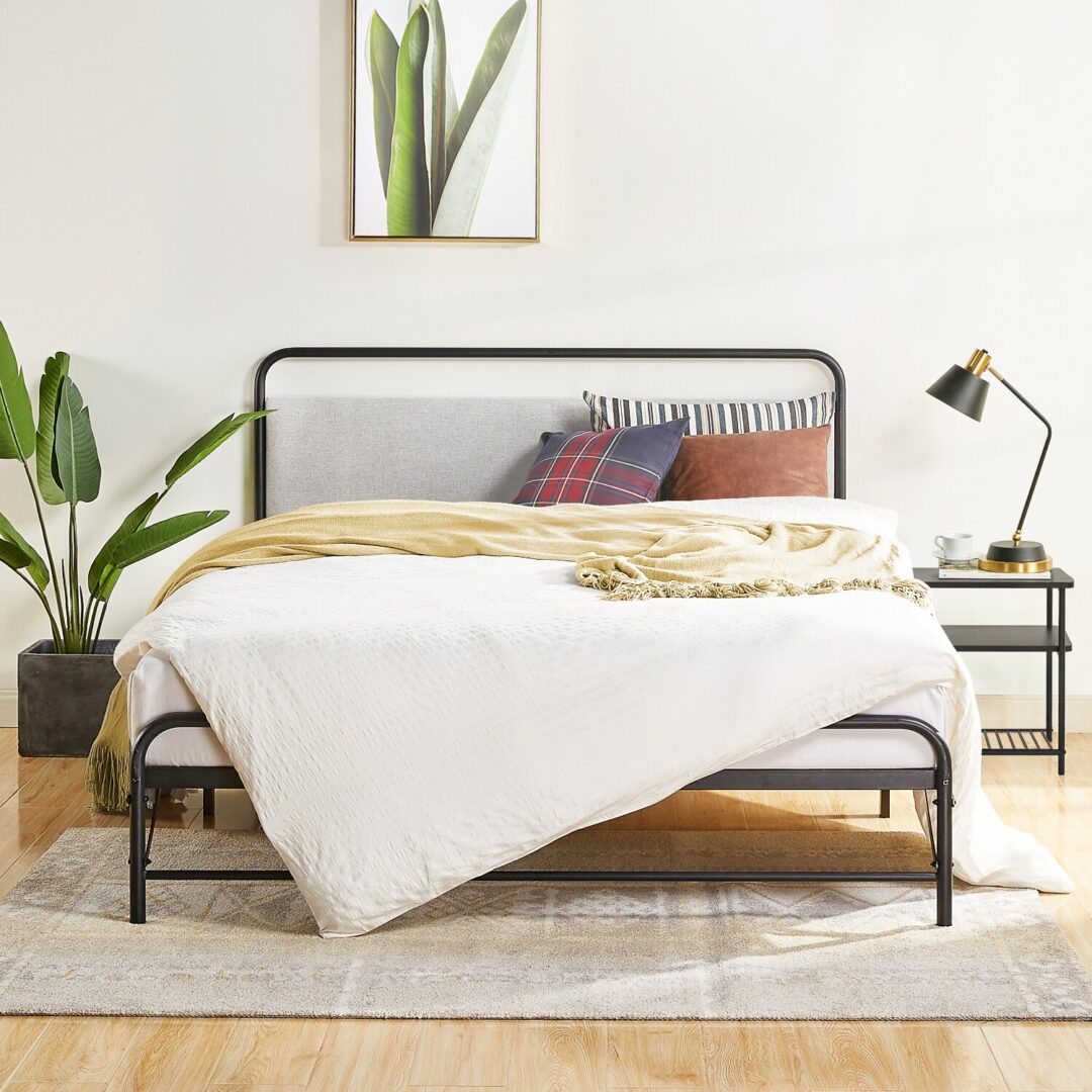 سرير ستيل Bed.8 مع قاعدة خشب ملل مقاس 200×160 سم