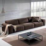 كنبة 3 مقاعد - خشب زان أحمر، قماش قطيفة مستورد، سفنج عالي الكثافة مع وسائد - بني