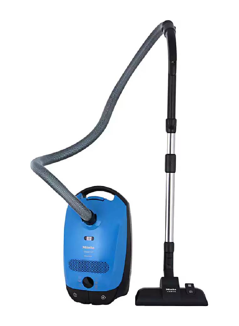 اشتري الان مكنسة ميلا الماني 1400وات كلاسيك باور لاين ازرق + كيس غبار SBAD3 C1